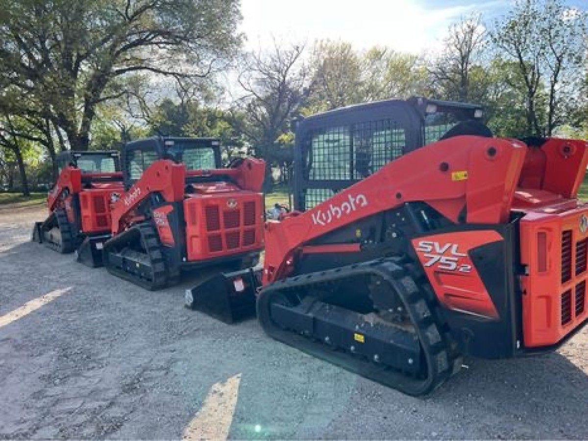 Kubota SVL752 Skid Steers