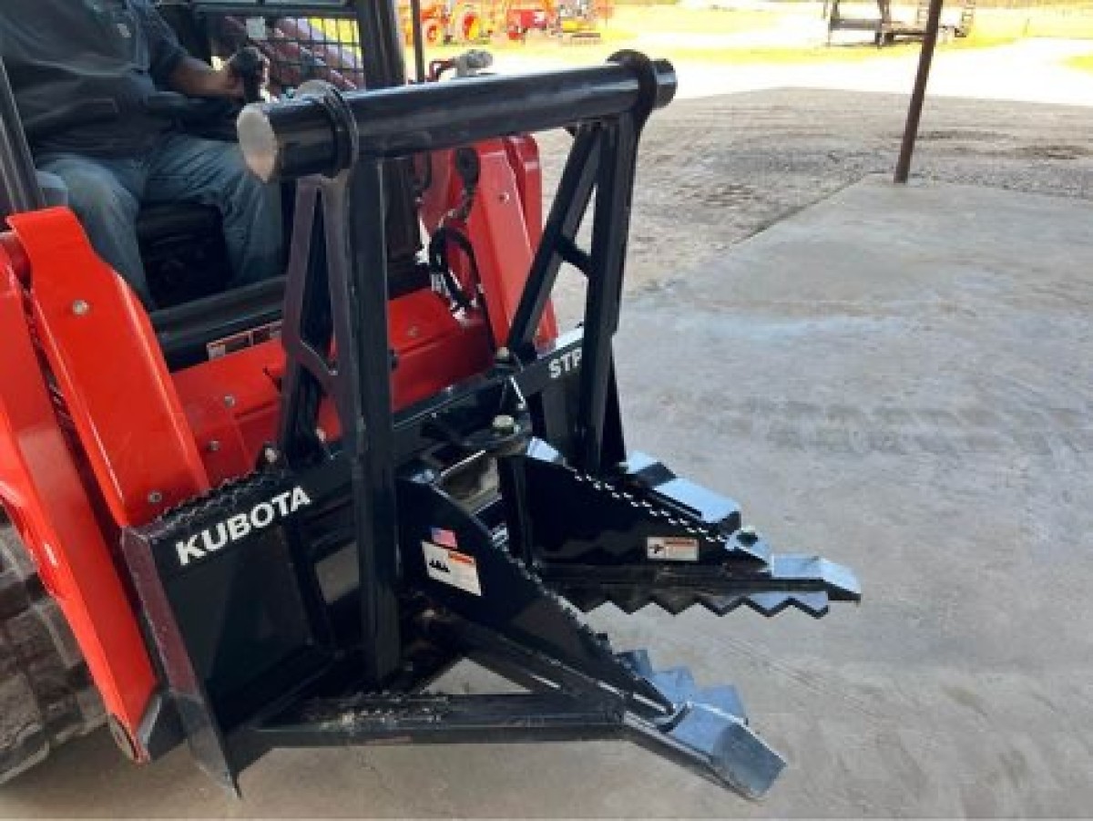 KUBOTA STP25 HEAVY DUTY HYDRAULIC SKID STEER TREE/POST PULLER